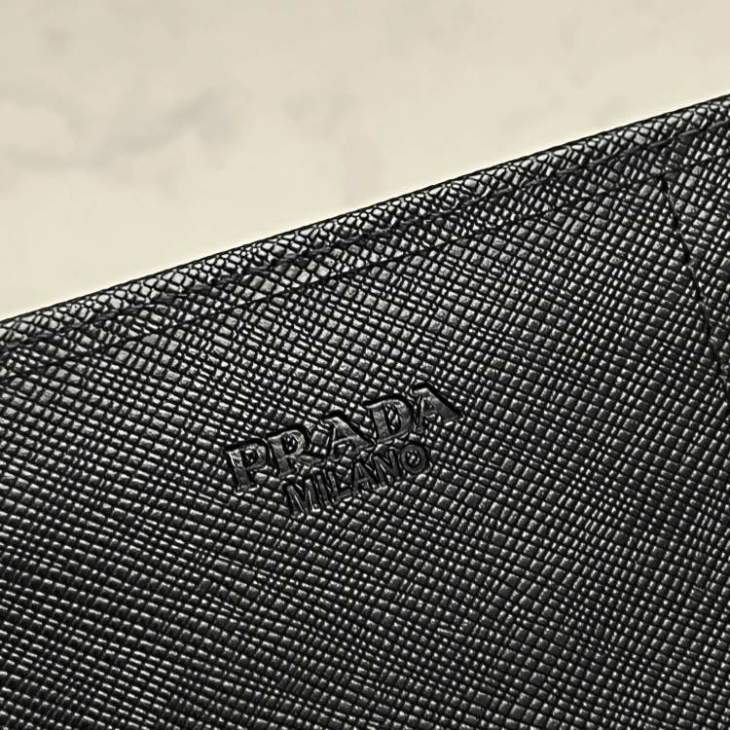 Picture of Prada Wallets _SKUfw167306102fw